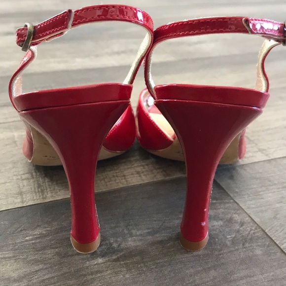 Kenneth Cole Size 6 Red Patent/Leather Heels - Picture 4 of 5